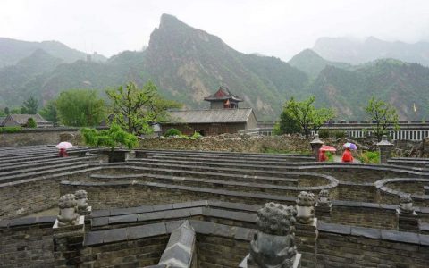 天津一座拥有千年历史的长城景点，是明代蓟镇长城的重要关隘