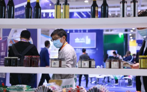 天津食品集团携旗下十大品牌亮相“糖酒会”