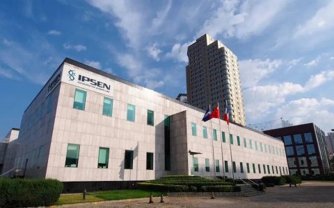 天津电视台报道：思密达蒙脱石散高新造 走进天津市A级放心药厂