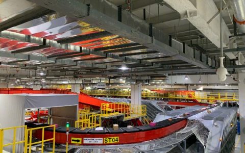 18分钟完成智能分拣 快递件从进港到派送实现“半日达”