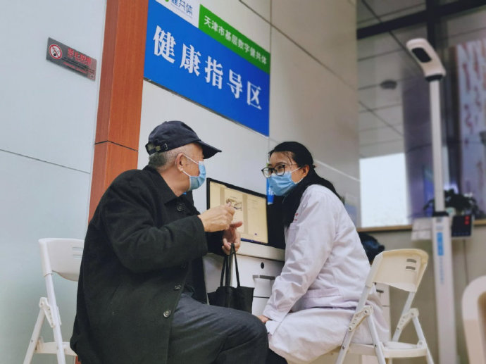天津市开出首张健共体“云药房”处方单 智能审方仅0.1秒