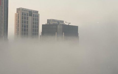 大雾来袭出行注意！京津冀地区多段高速公路封闭
