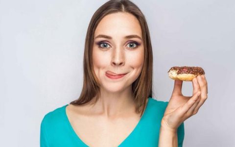你最爱的味道，却是癌症的“帮凶”！这4类食物劝你少吃较好