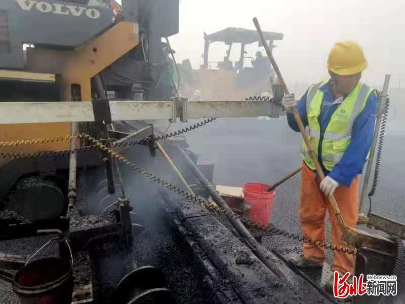 津石高速廊坊段沧州段主线贯通