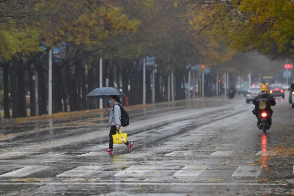 这场雨啥时停？晚高峰受影响吗？明天滨海新区最低气温将跌至……