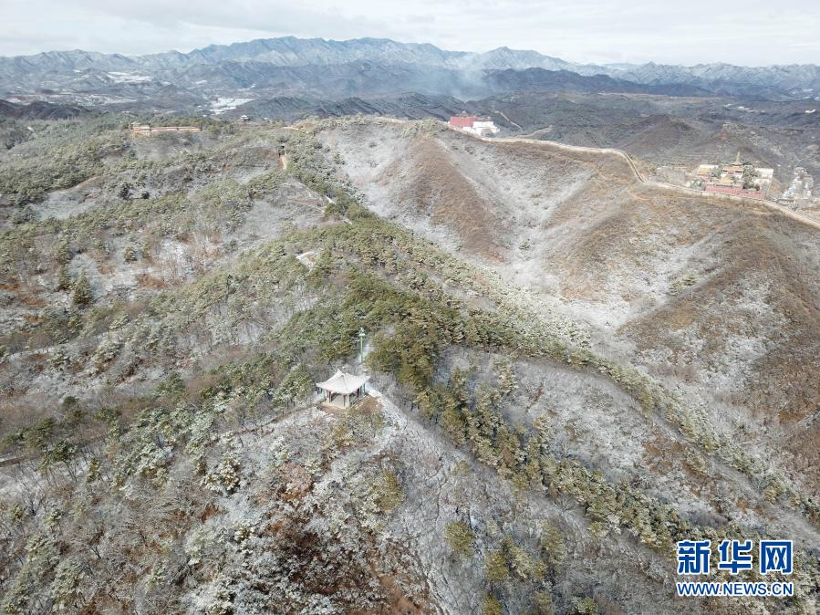 河北承德避暑山庄及周围寺庙雪景如画