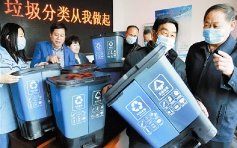 天津：分类垃圾桶 送到村民家