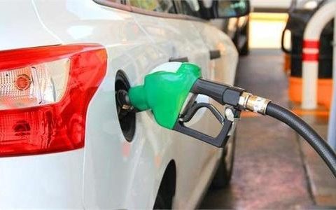 国内油价上调！车主明天起加一箱油多花约6元