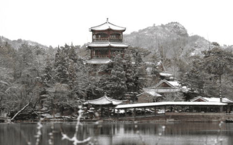河北承德避暑山庄及周围寺庙雪景如画