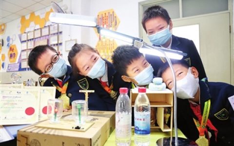 津城“小学子”荣获国际创新发明五项金奖