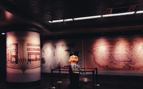 天津首座相声文化主题地铁站在地铁西北角站亮相