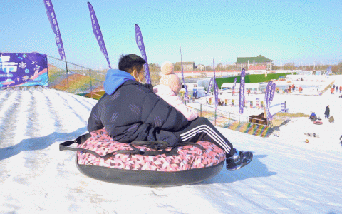 12月岁末狂欢，点燃今冬“滑雪热”
