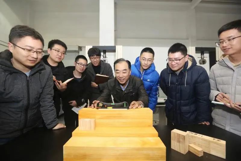 嫦五成功落月，“星际挖掘”有咱天津人的参与！