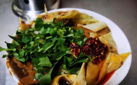 天津每天开门3小时的早餐店，2样小吃卖30多年，老客人一直追着吃