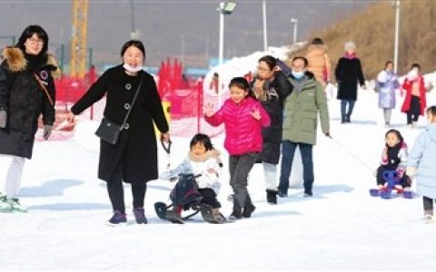 天津：普及冰雪运动 助力北京冬奥