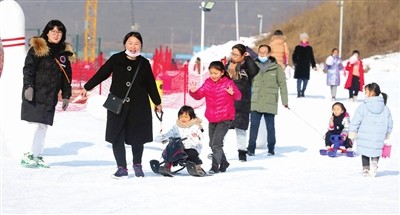 天津：普及冰雪运动 助力北京冬奥