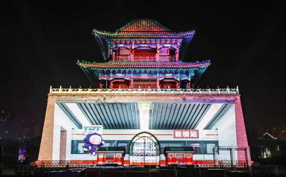 天津鼓楼灯光秀今天去不了现场，明年还有机会！