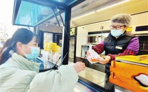 天津：“地铁e站”餐饮便民车来了