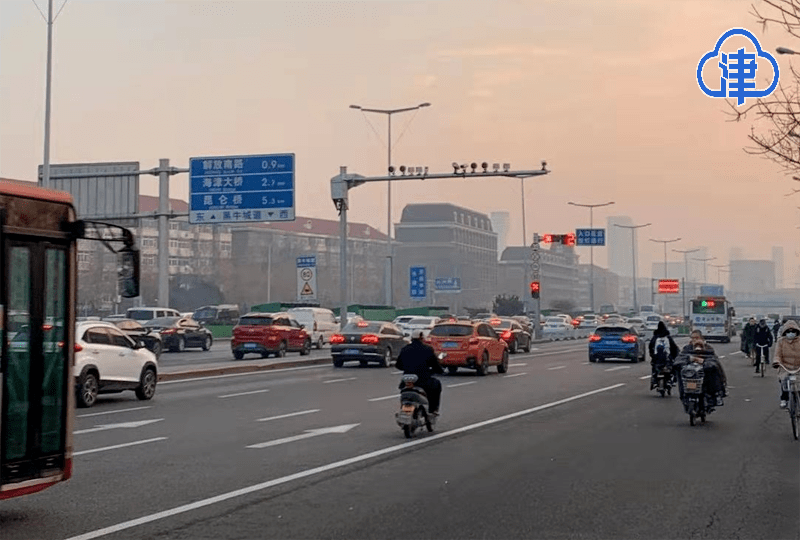 注意！下月，天津快速路匝道口启用11处信号灯！