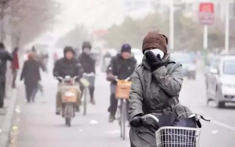 津城今日大风来袭 气温下降2-4℃