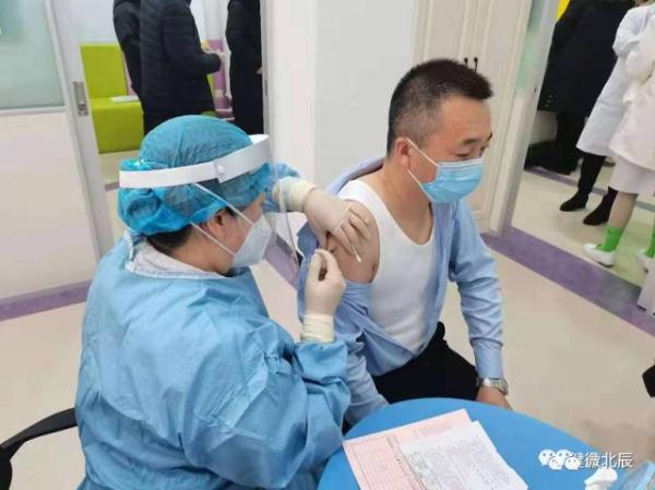 约2000支新冠疫苗“集结”完毕!天津北辰区首批接种工作全面启动