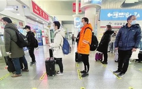 全心服务只为旅客平安返乡──天津站春运首日见闻