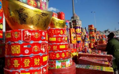 天津开展烟花爆竹专项治理 收缴烟花爆竹400余箱