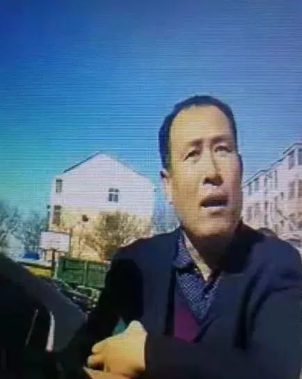 天津警方发布悬赏通告：见到此人立即报警！