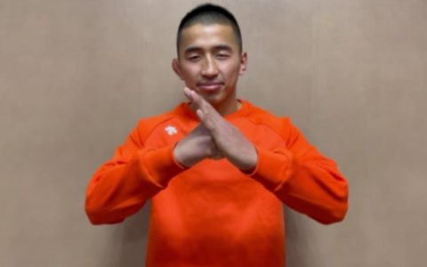 @就地过年的你，武术散打世界冠军白近斌，给您拜年了