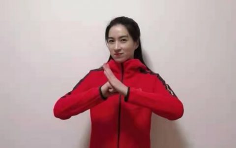 世界冠军陪你一起就地过年系列之武术世界冠军庄莹莹，给您拜年了！