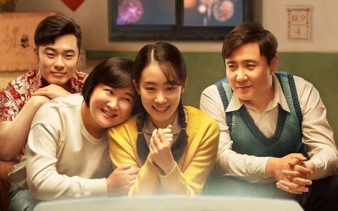 “就地过年”助力电影春节档 截至初二票房已破28.4亿