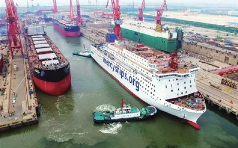 天津新港船舶重工铆劲加油干 两艘津产巨轮将交付
