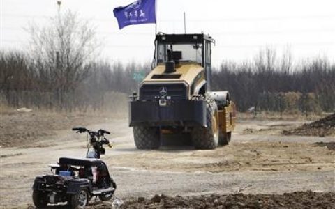 围绕人工智能 智能网联 天津12所高校共组无人“海陆空战队”