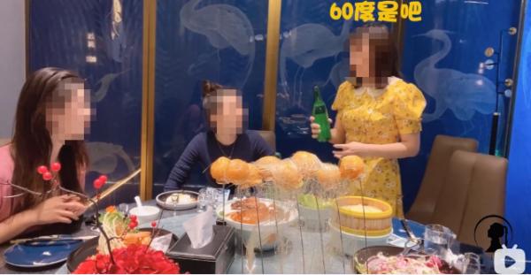 狂饮烈酒赚流量？专家：危害性比吃播还可怕！