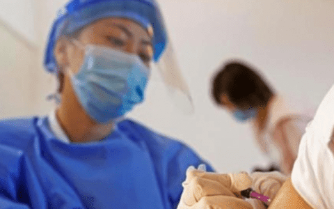 在内地工作生活的港澳同胞可免费接种新冠疫苗