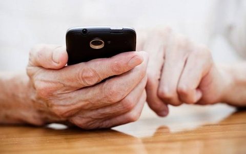工信部:适老版APP禁广告弹窗 网站需提供特大字体