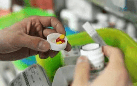 抗癌药“灵魂砍价”进医保后为什么难进医院？