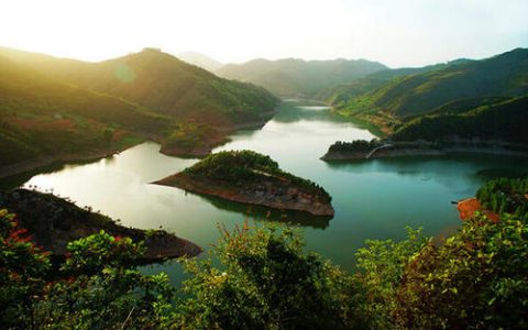 长线游亲近山水 短线游注重睡眠 “五一”出游 玩好也要歇好