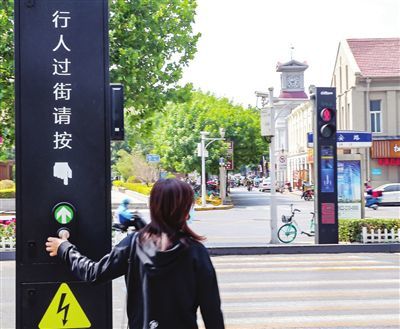 天津智能交通信号灯 提高路口通行效率保行人安全