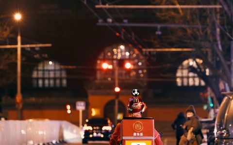 共庆2022年卡塔尔世界杯，麦当劳中国升级麦乐送新体验