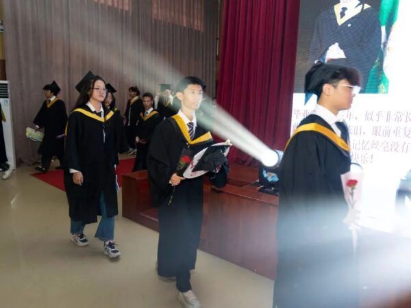 未来可期！天津枫叶学校2023届高中毕业典礼精彩纷呈