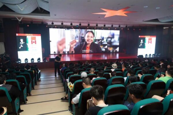 未来可期！天津枫叶学校2023届高中毕业典礼精彩纷呈