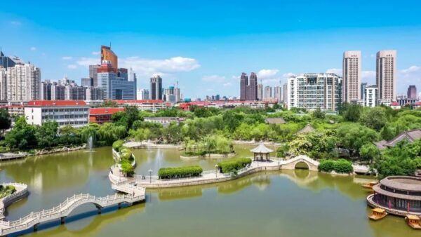 沿着海河西岸瞰天津！感受城市大发展！