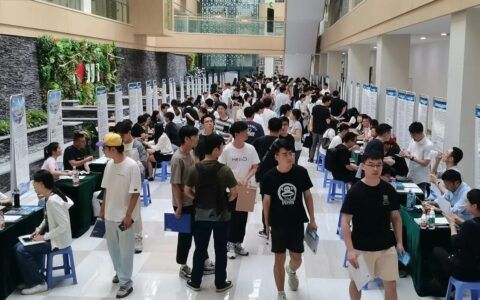 高新区赴东北“双一流”高校参加人才招聘活动