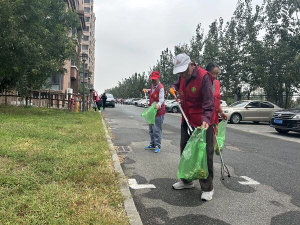 高新区开展爱国卫生志愿服务日活动