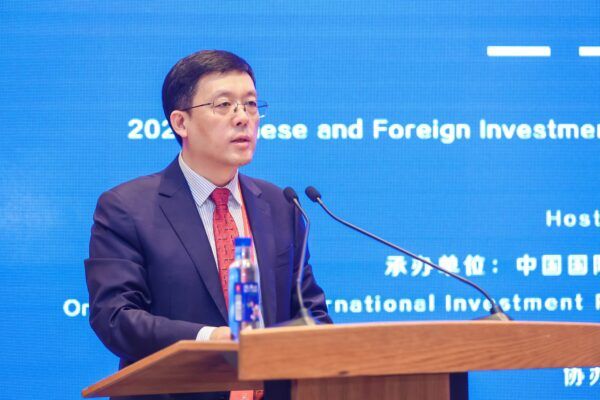 高新区领导带队参加中欧企业合作交流会并开展招商活动