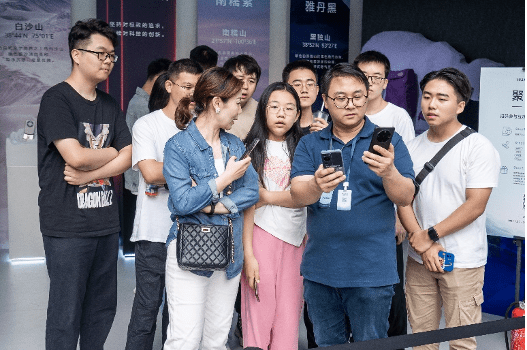 超级Mate馆国庆城市路演开启：四大极境探秘华为Mate 60系列黑科技