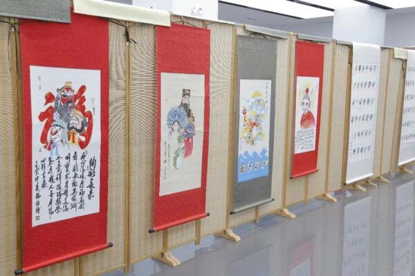 第三届京津冀传统文化大联展暨首届河北区“品文化·传经典”非遗文创展开幕