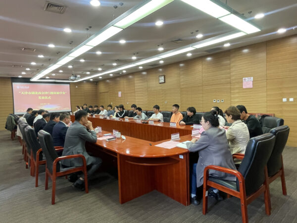 捐资助学 情暖桑梓 天津市湖北商会“津门楚材”助学金发放仪式顺利举行