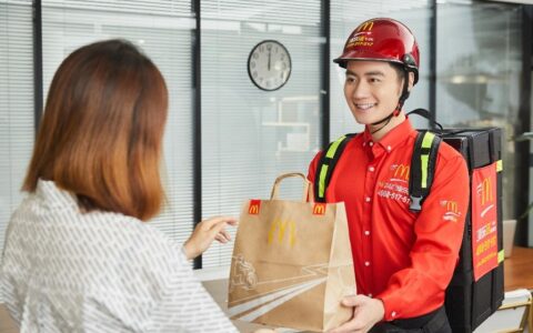 麦当劳人气猫窝回归，麦乐送外送到家场景再升级
